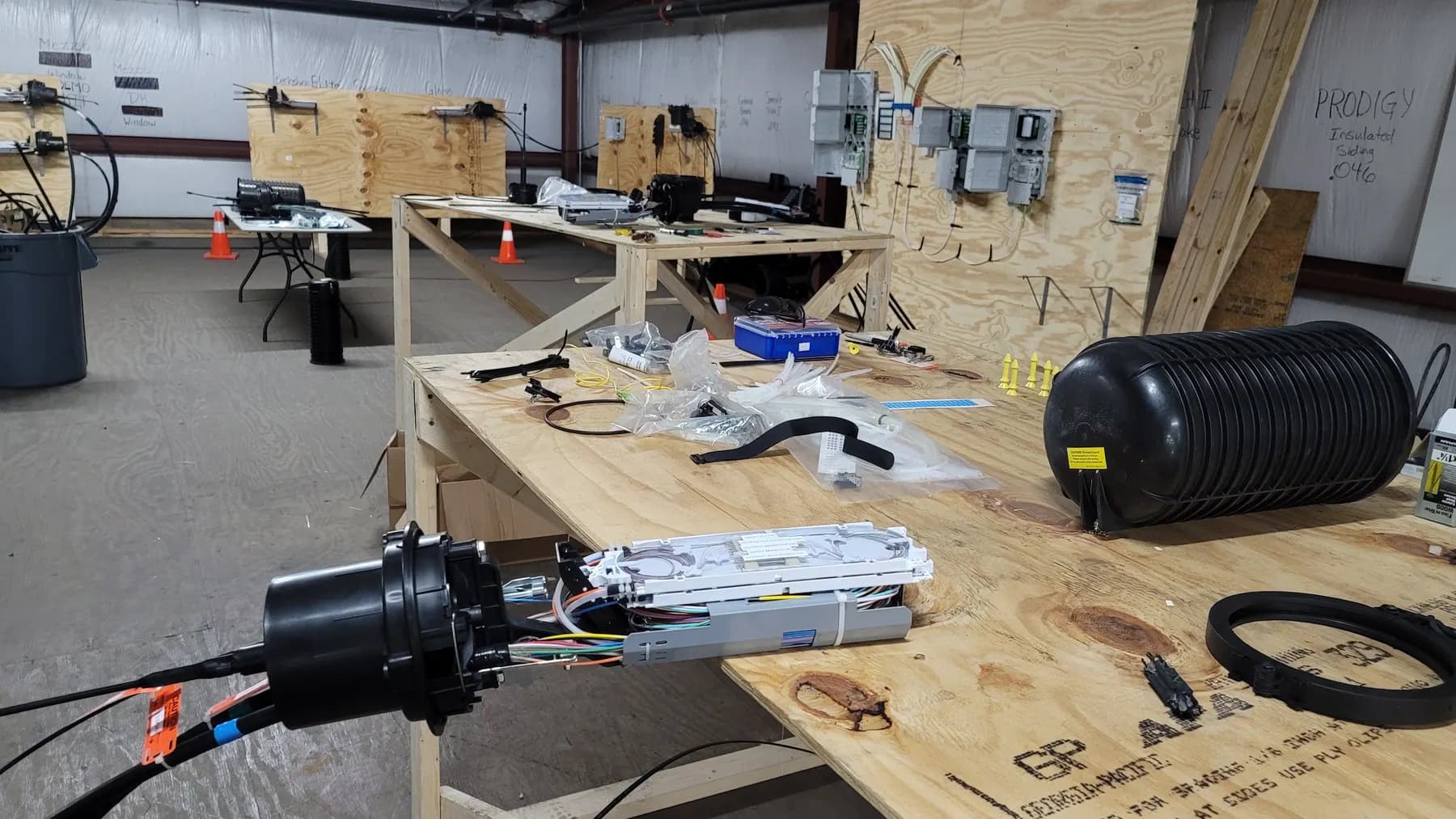 Training still: splice closure on the bench